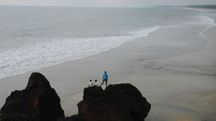 Exploring the Beaches of Kannur: A Guide to the Best Coastal Destinations