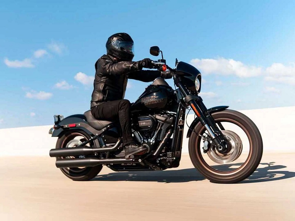 “2022 Harley Low Rider S Handlebars: Personalized Precision for Your Riding Experience”